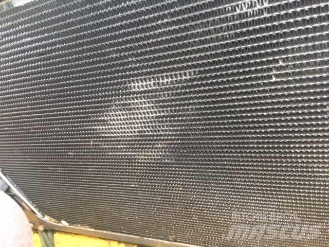 Volvo A25D Belden kirma kaya kamyonu
