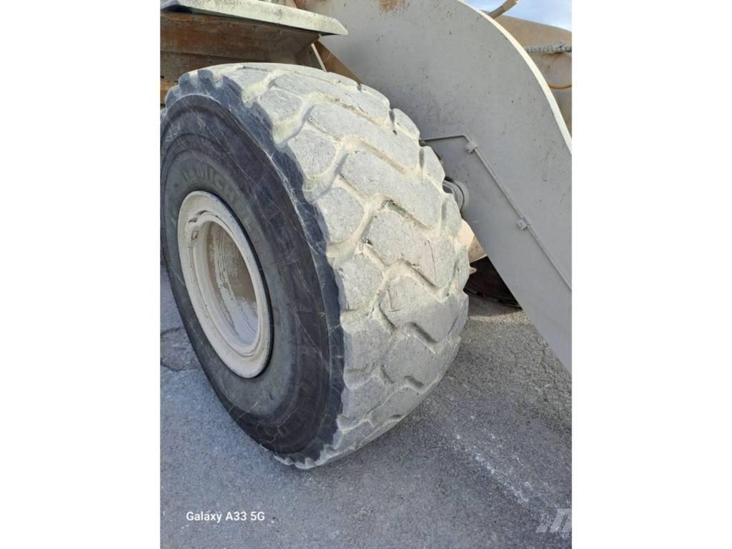 CAT 972 K Tekerlekli yükleyiciler