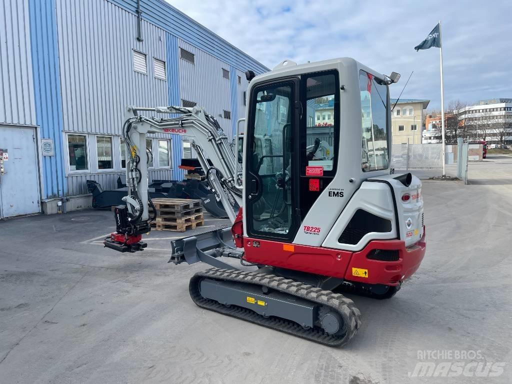 Takeuchi TB 225 Mini ekskavatörler, 7 tona dek