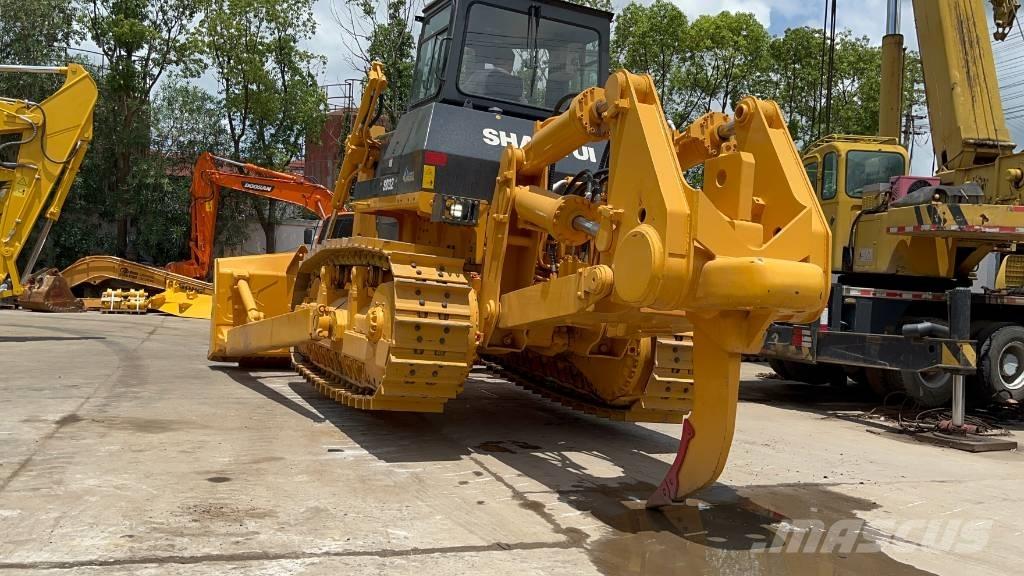 Shantui SD 32 Paletli dozerler
