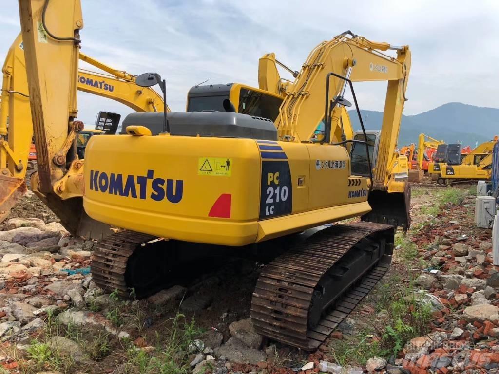 Komatsu 210LC-8 Paletli ekskavatörler