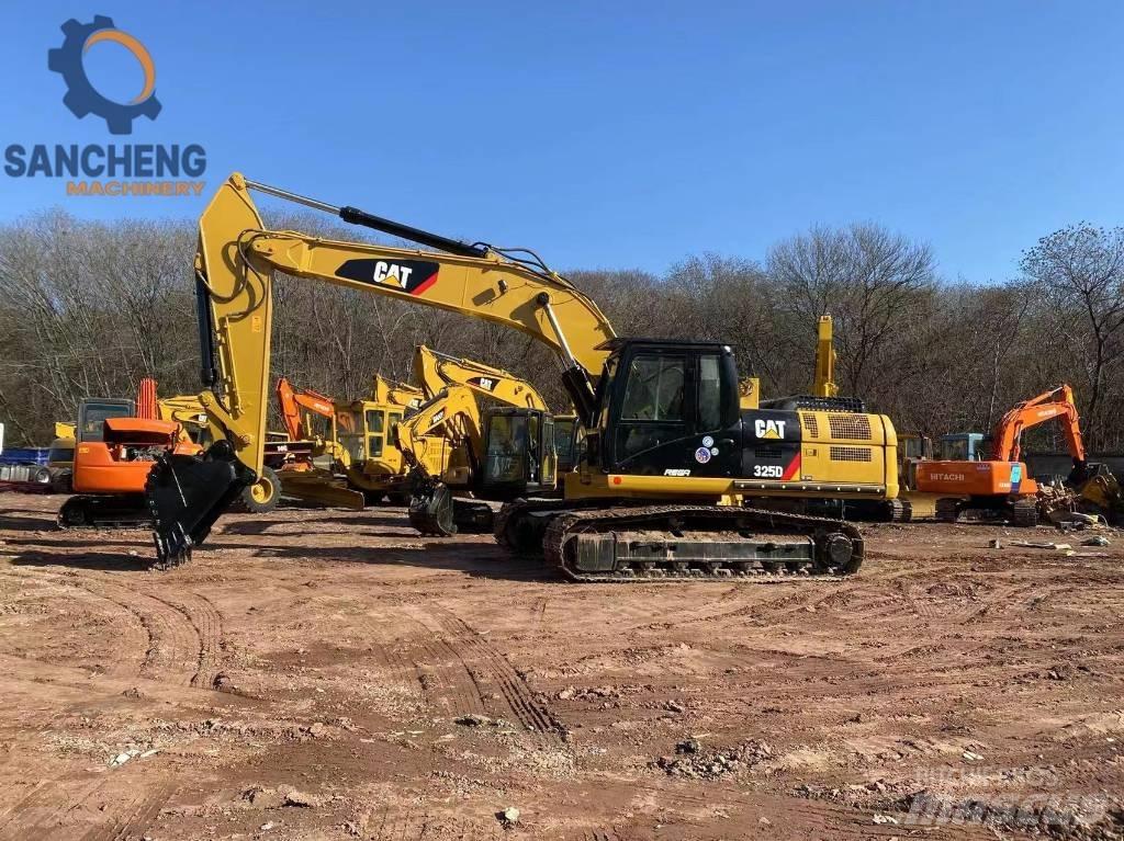 CAT 325 D Paletli ekskavatörler
