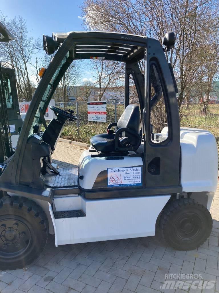 Nissan YG1D2A32Q Dizel forkliftler