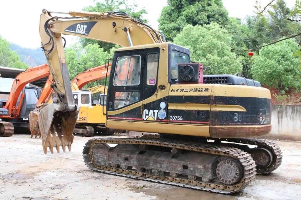 CAT 320BU Paletli ekskavatörler