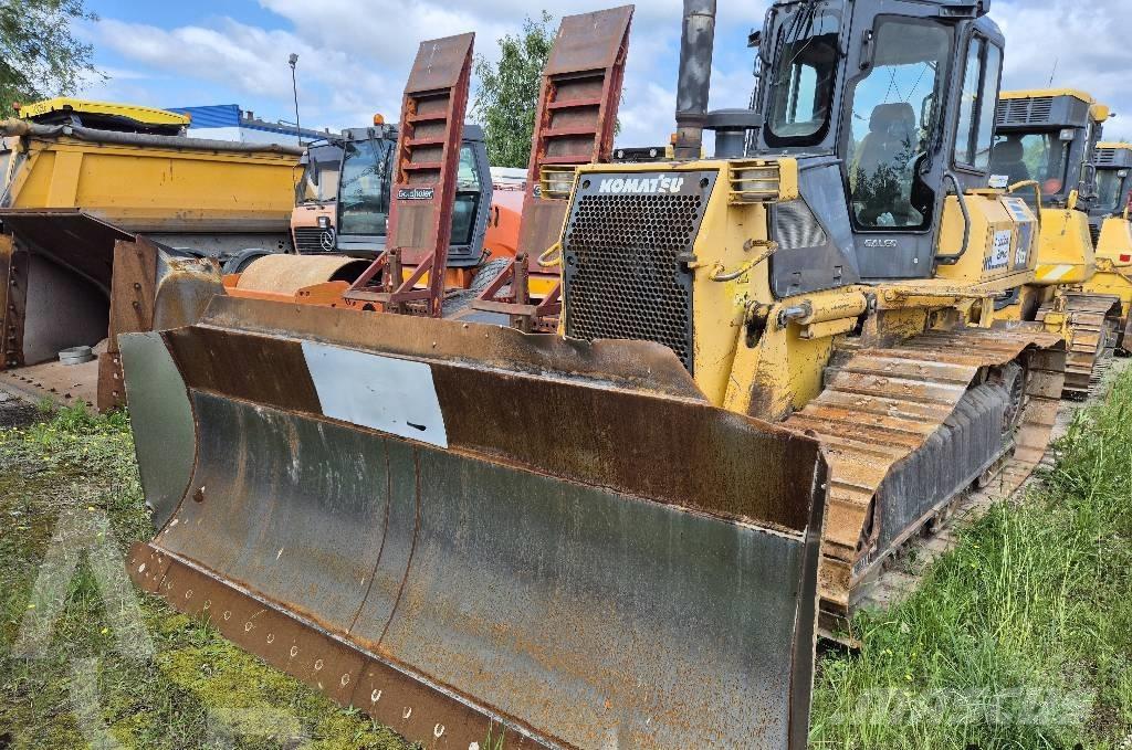 Komatsu D 61 EX-15 Paletli dozerler