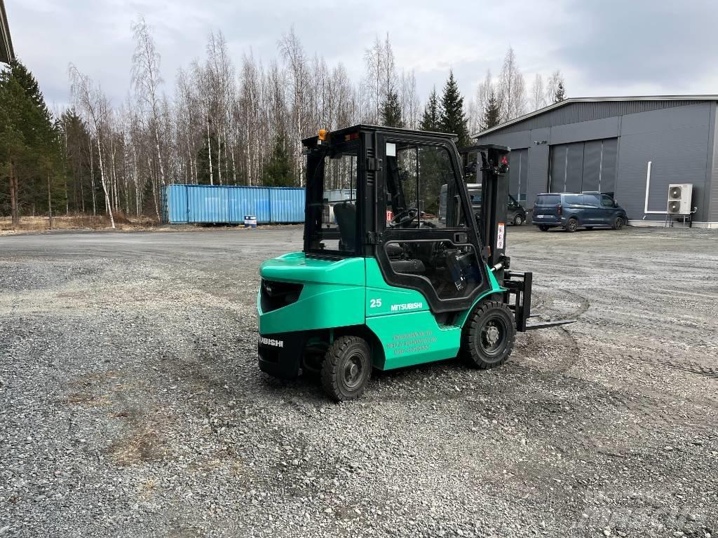 Mitsubishi FD25NT Dizel forkliftler
