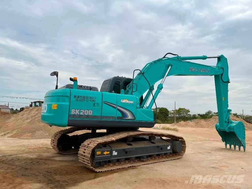 Kobelco SK 200-8 Paletli ekskavatörler