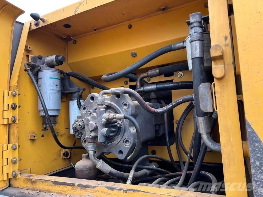 Volvo EC 290 B LC Paletli ekskavatörler