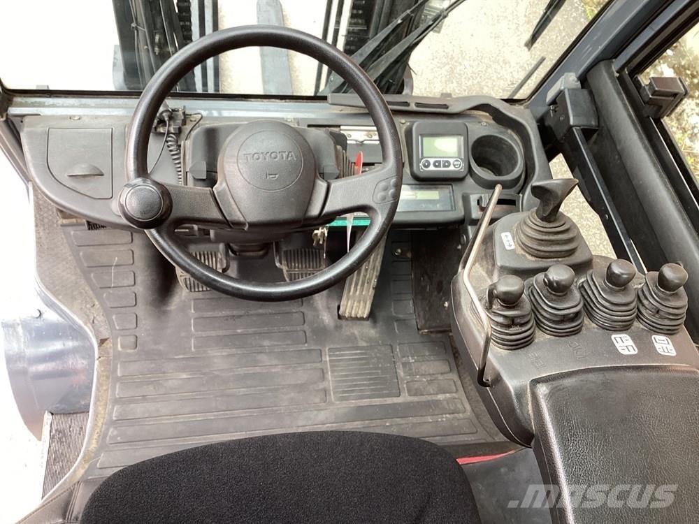 Toyota 8FDJF35 Dizel forkliftler