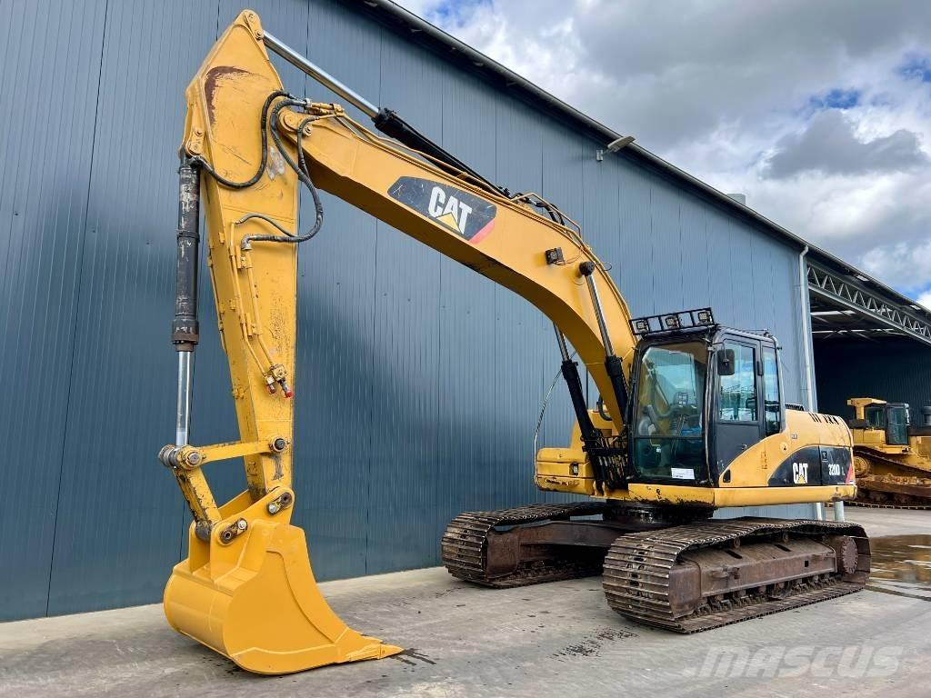 CAT 320D L Paletli ekskavatörler
