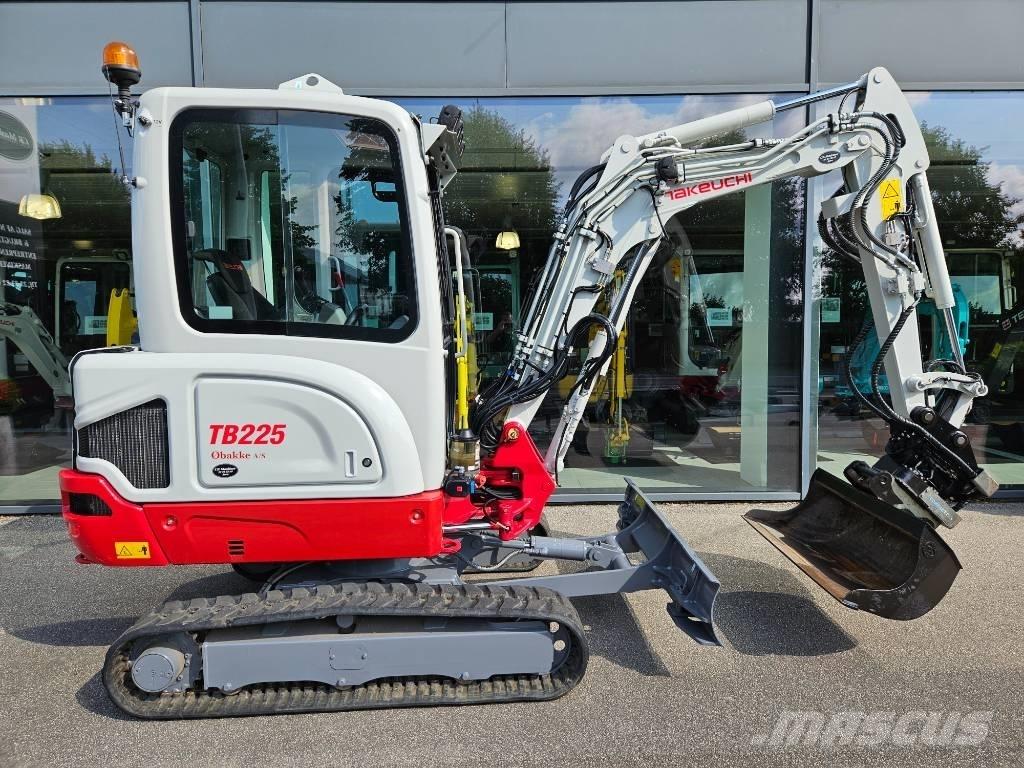 Takeuchi TB 225 Mini ekskavatörler, 7 tona dek