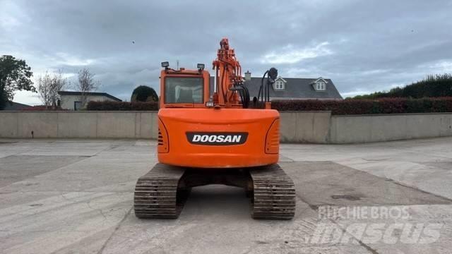 Doosan DX 140 Paletli ekskavatörler