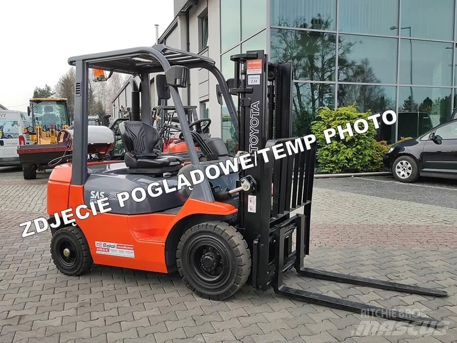 Toyota 42-7FGF25 LPG'li forkliftler