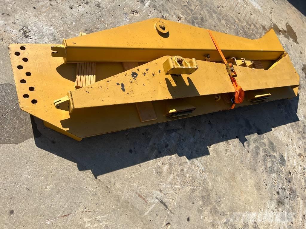 CAT TAILGATE CAT 735 Arka kapaklar