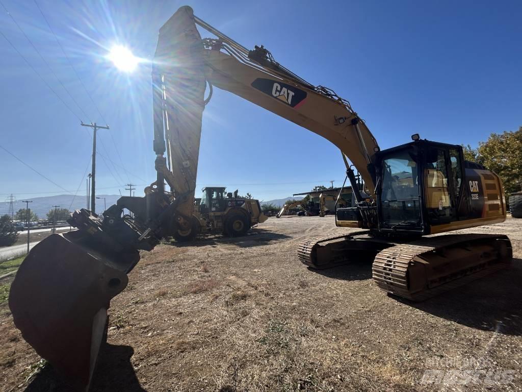 CAT 323 EL Paletli ekskavatörler