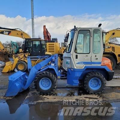 Hitachi LX 20-7 Tekerlekli yükleyiciler