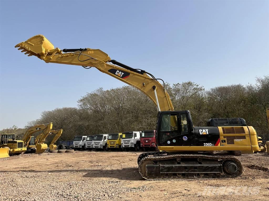 CAT 336 D2L Paletli ekskavatörler