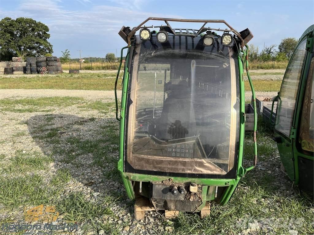 John Deere 1010E Kabin
