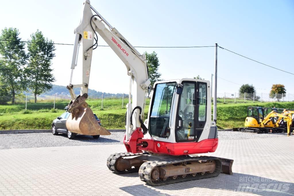 Takeuchi TB250 , A/C Mini ekskavatörler, 7 tona dek