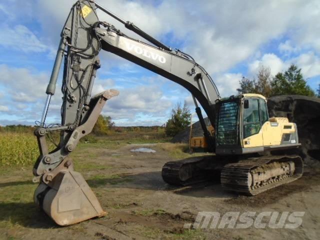 Volvo EC 220 DL Paletli ekskavatörler