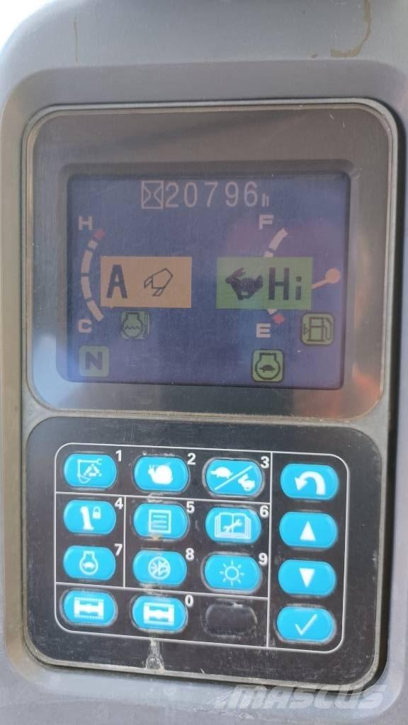 Komatsu PW 220-7 Lastik tekerli ekskavatörler