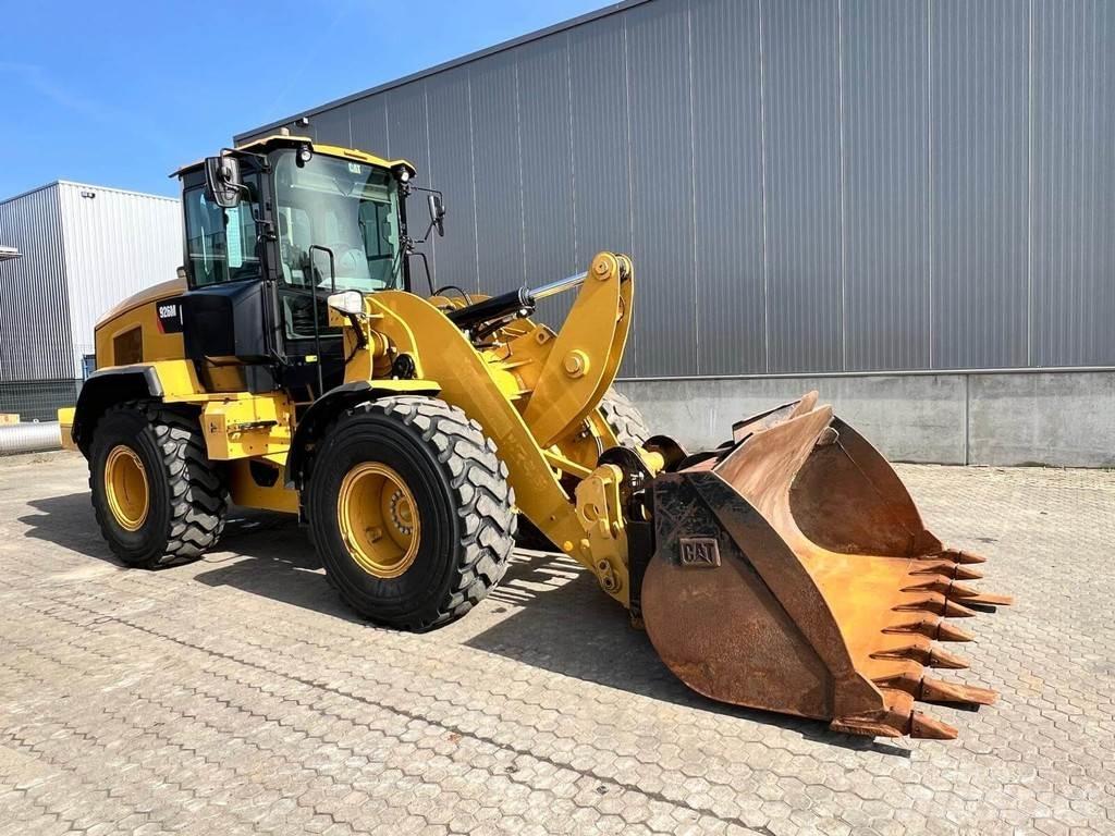 CAT 926M Tekerlekli yükleyiciler