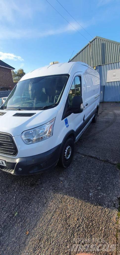 Ford Transit 350 Panel vanlar