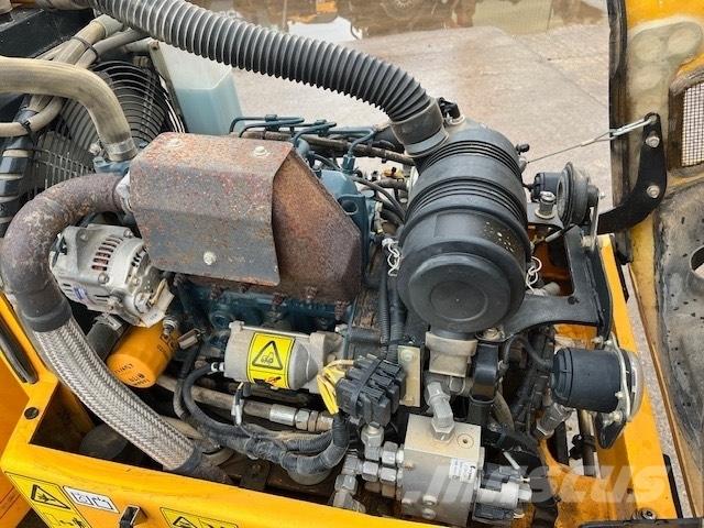 JCB VMT 160-80 Çift tamburlu silindirler