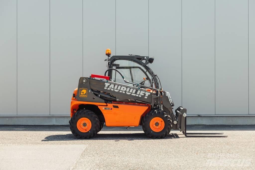 Ausa T 144 H Teleskopik yükleyiciler
