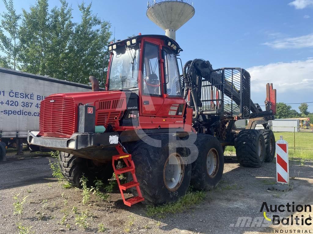 Komatsu 895 Tomruk yükleyici traktörler