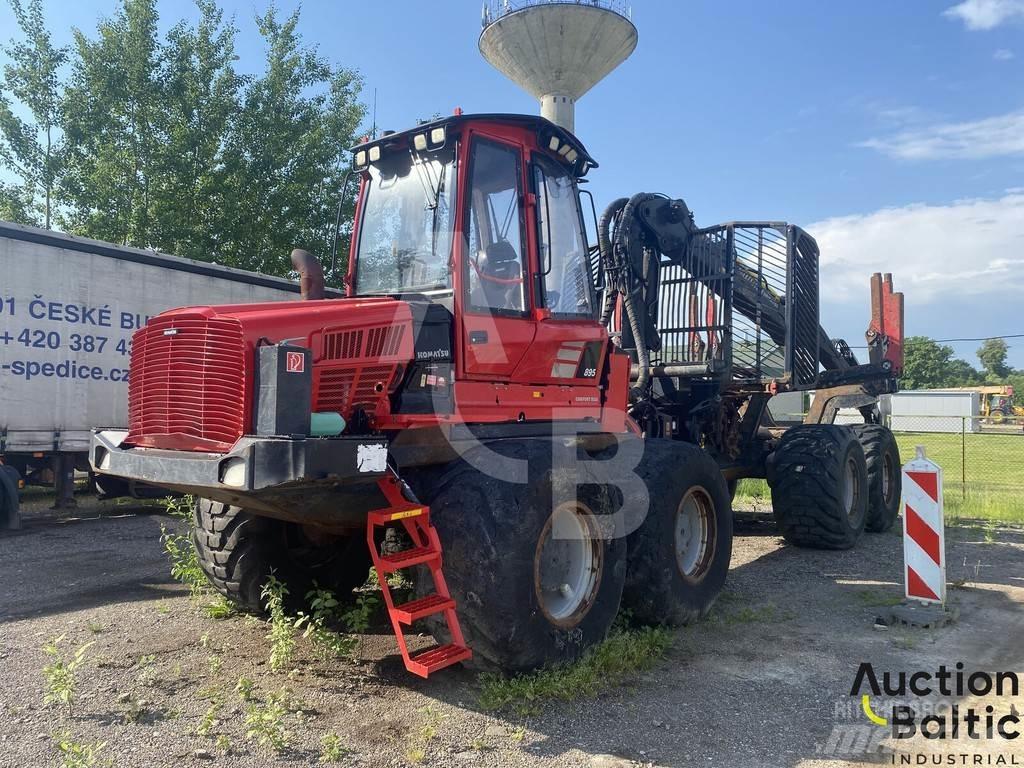 Komatsu 895 Tomruk yükleyici traktörler
