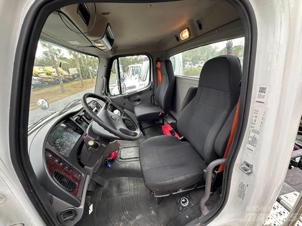 Freightliner M2 İçecek kamyonları