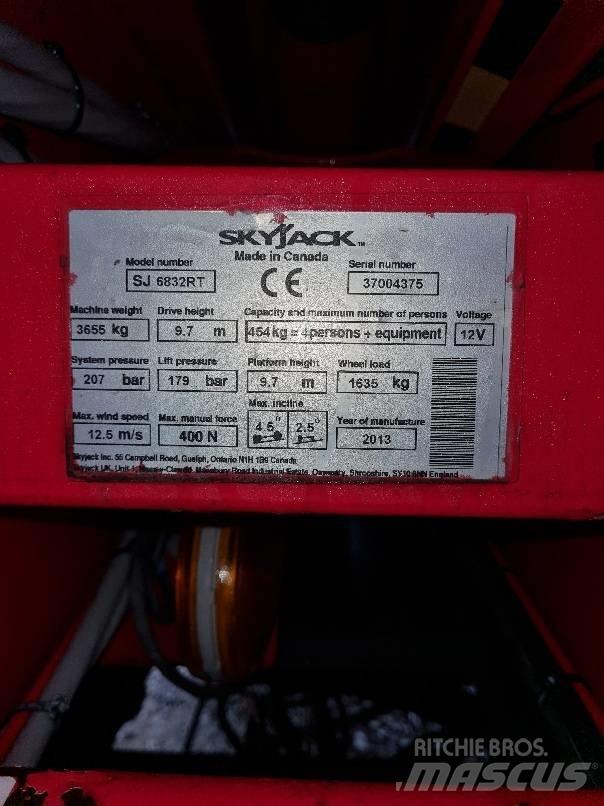 SkyJack SJ 6832 Makasli platformlar