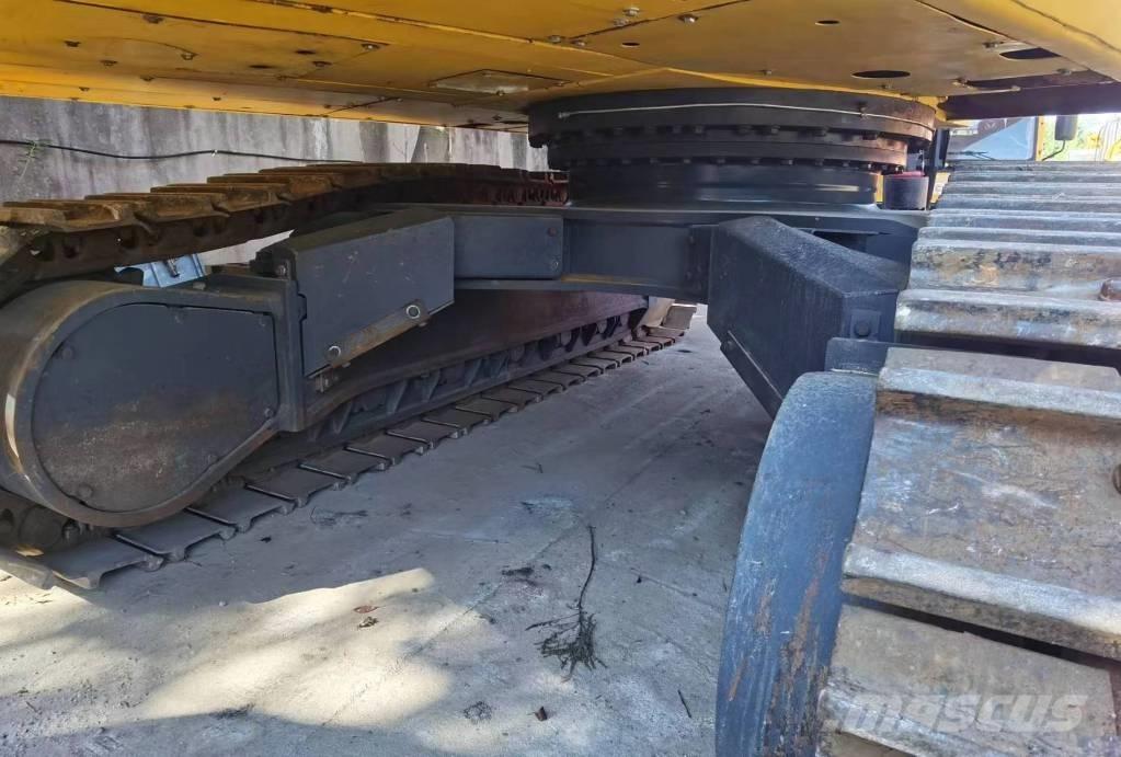 Komatsu PC 450 Paletli ekskavatörler