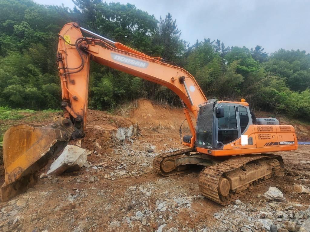 Doosan DX 300 LC-5 Paletli ekskavatörler
