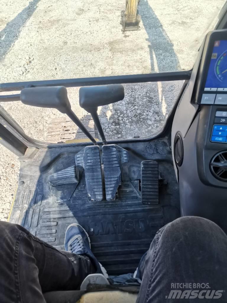 Komatsu PC 240 Paletli ekskavatörler