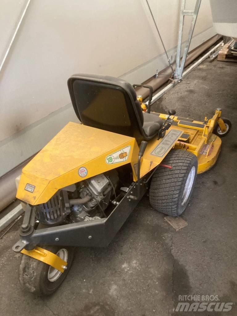 Walker MBSD Mobil çim biçme makineleri