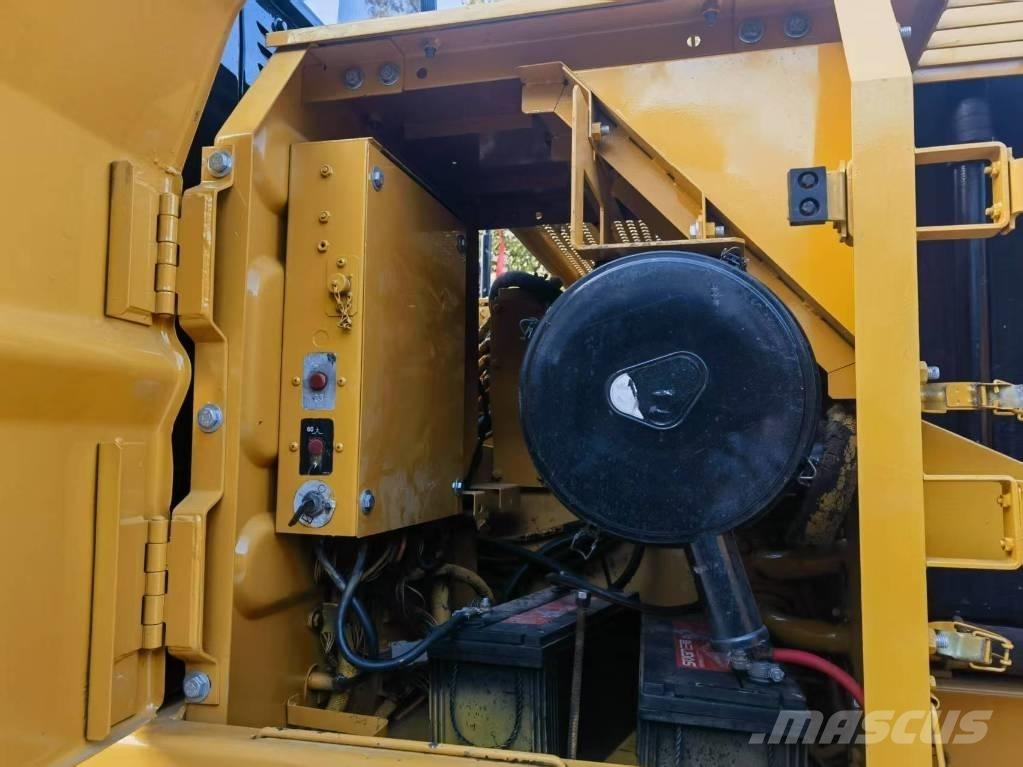 CAT 325 B L Paletli ekskavatörler