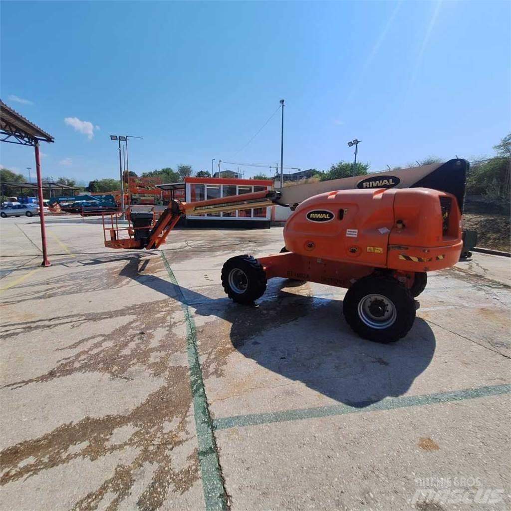 JLG 460SJ Teleskopik personel platformları
