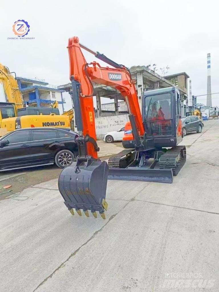 Doosan DX 55 Mini ekskavatörler, 7 tona dek
