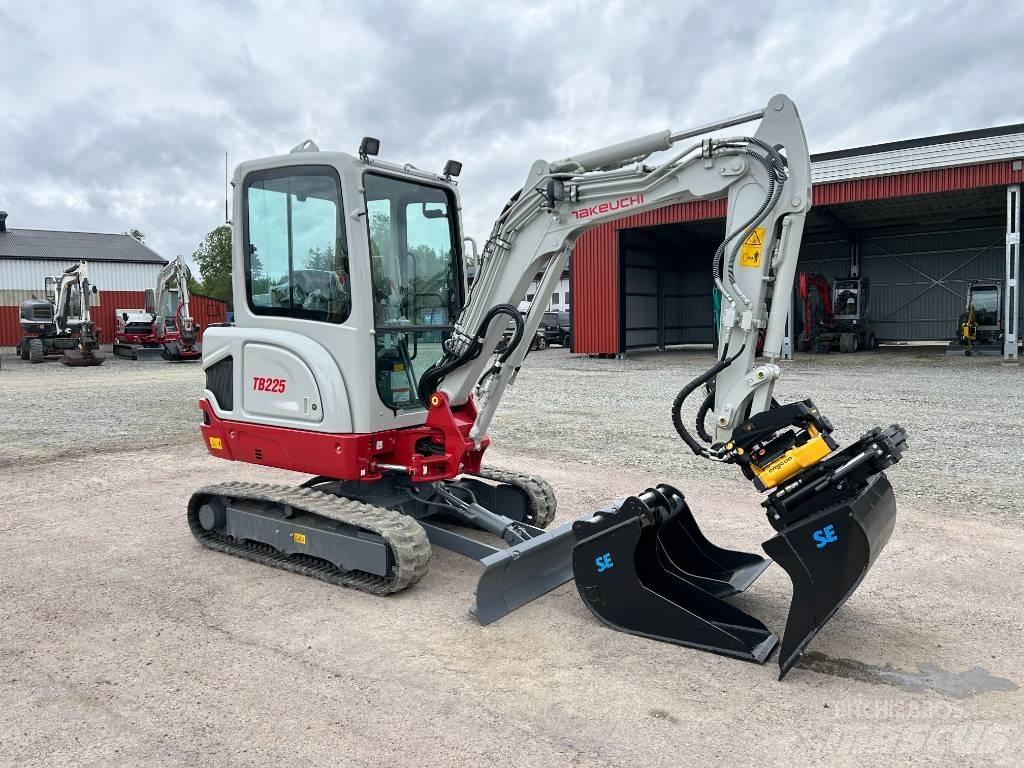 Takeuchi TB225 Mini ekskavatörler, 7 tona dek
