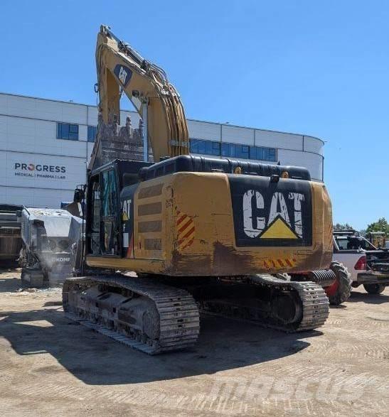 CAT 330 Paletli ekskavatörler
