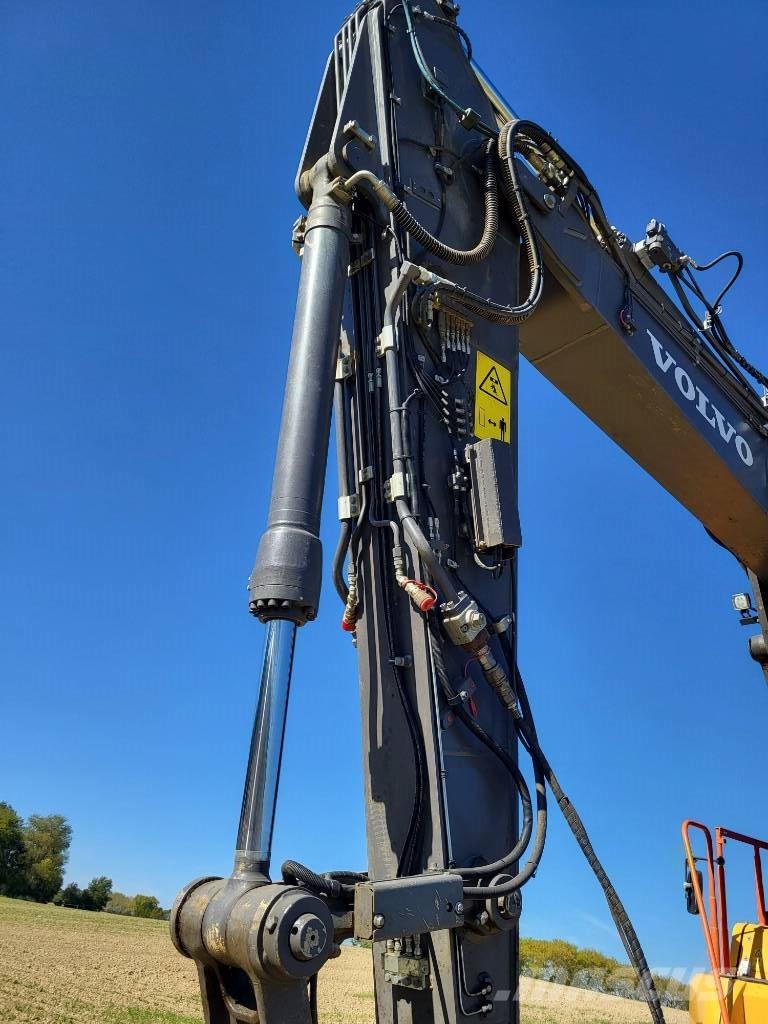 Volvo ECR  235  EL Paletli ekskavatörler