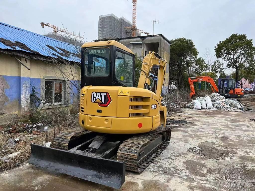 CAT 303c Mini ekskavatörler, 7 tona dek