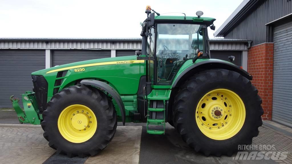 John Deere 8230 ILS Traktörler