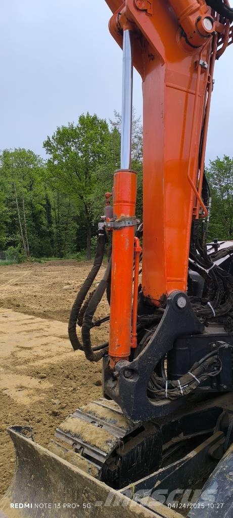 Hitachi Zaxis 85 USB Midi ekskavatörler 7 - 12 t