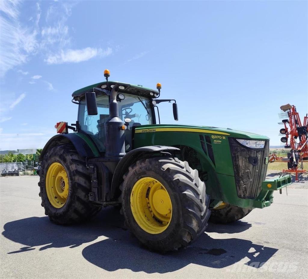 John Deere 8370 R Traktörler