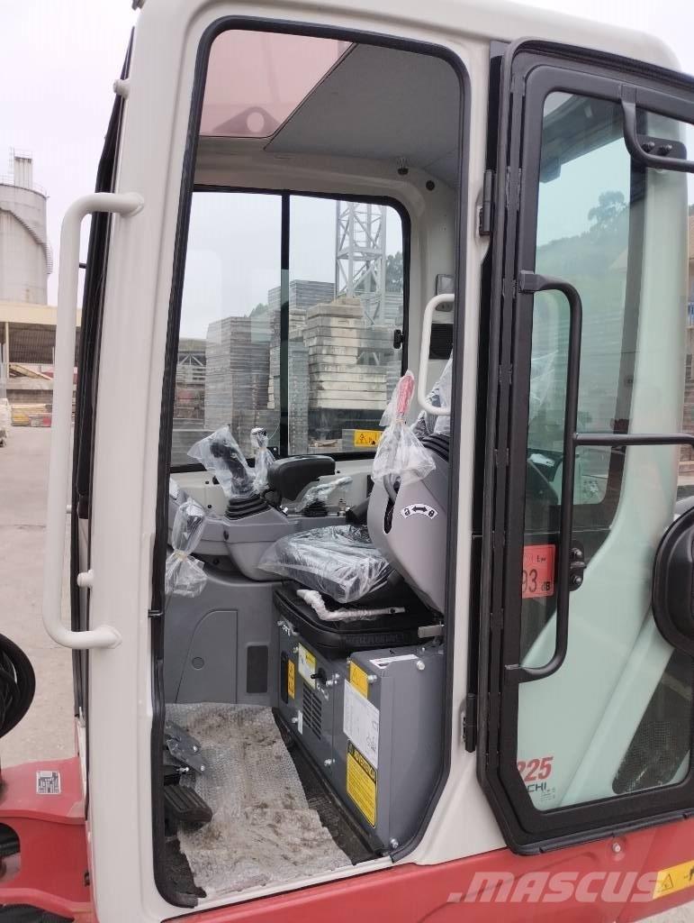 Takeuchi TB 225 Mini ekskavatörler, 7 tona dek