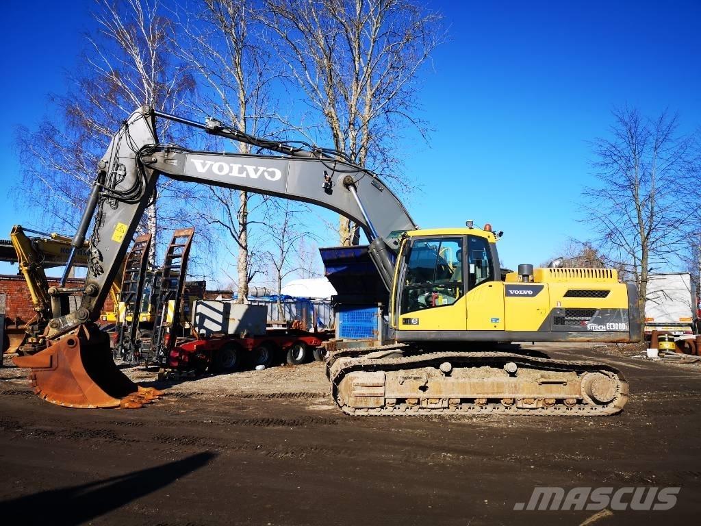 Volvo EC 300 D L Paletli ekskavatörler