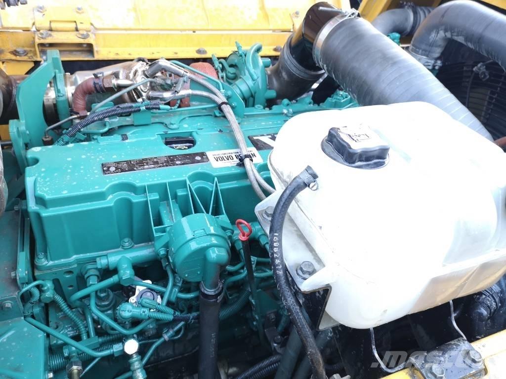 Volvo EC 300 D L Paletli ekskavatörler